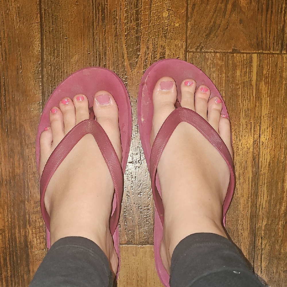 Women's Purple Flip Flops